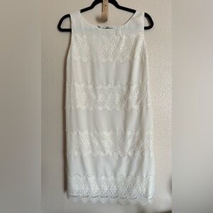 Ivory Sleeveless Lace Trim Dress by Gianni Bini